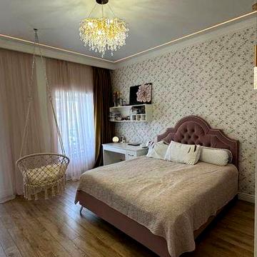 Продам 3-х комнатную квартиру в элитном ЖК на Марсельской.  Кирпичный дом. АОГВ.  Паркинг