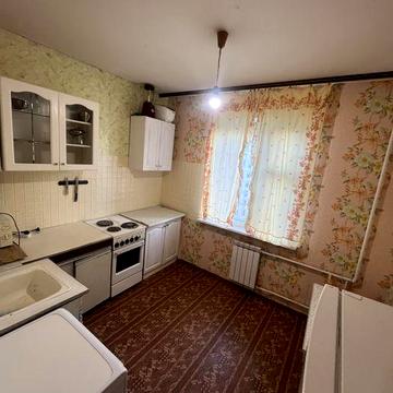 Здається 3-х кімнатна квартира на Теодора Драйзера 44а