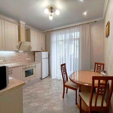 2-кімнатна сучасна квартира, метро Іподром, Виставковий центр. ЖК Квартал Успішний