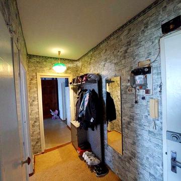 Продаж трикімнатної в 9ти поверхівці. Саксаганський район