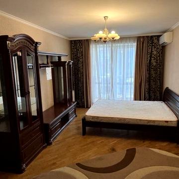 Оренда затишної 1к квартири в новобудові по вулиці Пасічна поруч Делікатесу