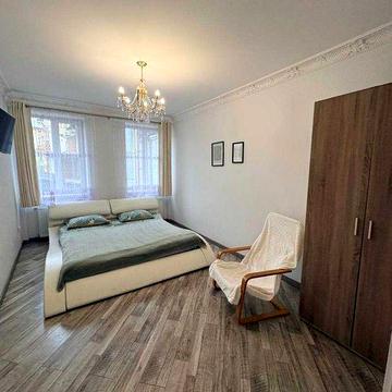 Оренда 2-х кімнатної квартири в центрі, Площа Ринок.