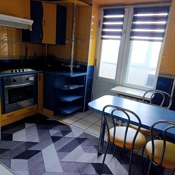 Довгострокова оренда 3-кімн квартири в центрі