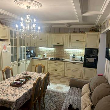 Продам від власника пенхаус, квартира в два рівні 160м