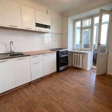 Оренда 2 кімнатної квартири по вул Яцкова район Семицвіту