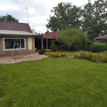 Сдам гостевой домик на даче  в Обуховке возле заповедника Курортная зона рядом лес и река Только ОДНОМУ человеку Хозяйка