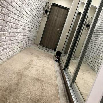 Квартира 3х ком.  таврический. 1 этаж. Собственик ЖК Oсбб