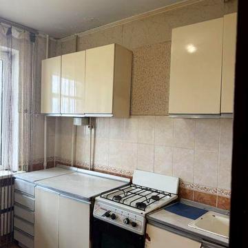 Продам 2к (Озерна)