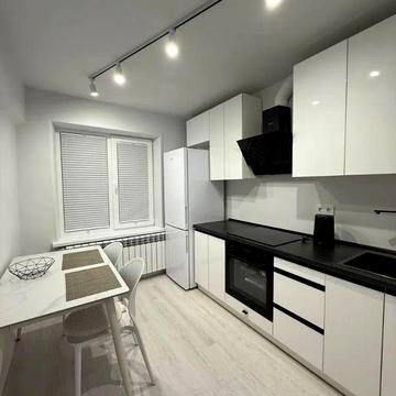 Оренда 2 кімнатної квартири Тополь2