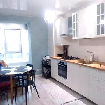 Оренда 2к квартири в жк Palermo. Центр. Троїцька 37