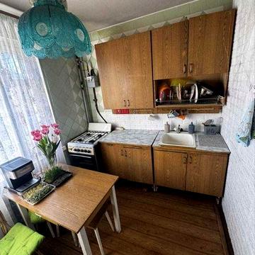 Продаж 1-кімн. квартири в Святошинському районі по вул.Симиренка 20