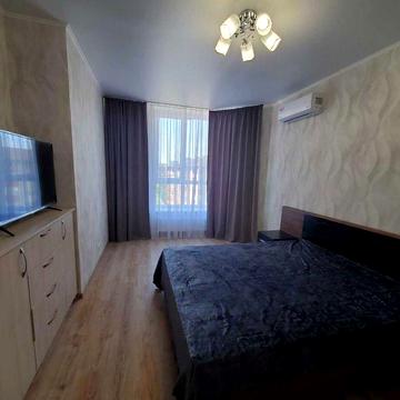 Оренда однокімнатної квартири в ЖК Резіденс по Молодіжній 2 на 5 поверсі