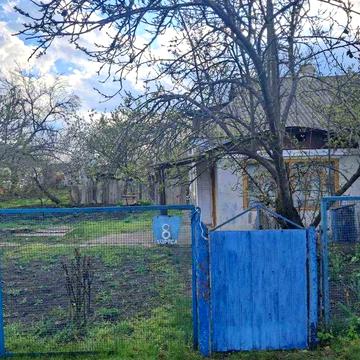 Продам половину будинку  + літня кухня (2 кімнати)