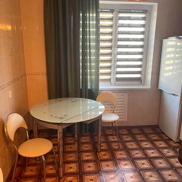 Оренда 1-кім.квартира вул. Пʼятницька, 94 СВІТЛО!