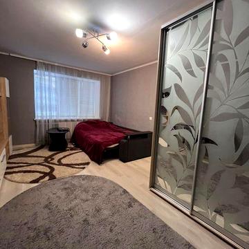 Продам 1 ком квартиру на Красном Камне.