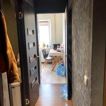 Продам двух комнатную квартиру