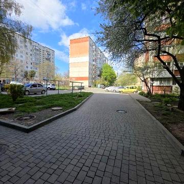 Панелька на Руській