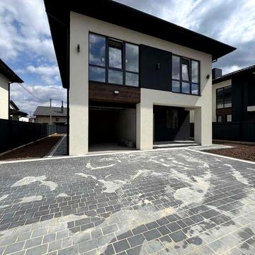 Приватний будинок в Крихівцях.