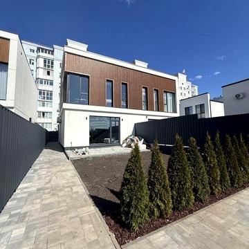 Стильний дуплекс з ремонтом та меблями, централізовані комунікації