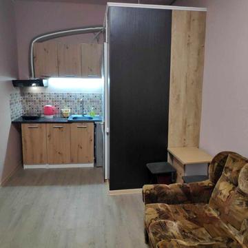 Сдам квартиру-студию центр.