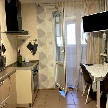 Оренда затишної двокімнатної квартири  по вул. Грушевського.