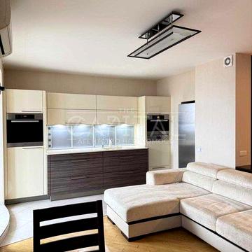 Оренда 4-кімнатної квартири 93м2 / Печерськ / вул. Звіринецька (вул Дружба Народів)/  93 м2 / Ботанічний Сад