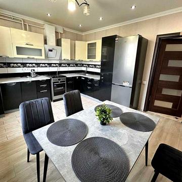 Довготривала оренда 3к квартири в Зарванцях