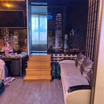 Продам 2 ком.квартиру с ремонтом, метро Масельского.