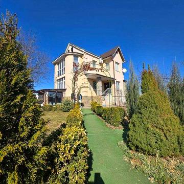 Просторий будинок для комфортного життя в селі Данилівка