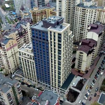 ЖК КАМЕРТОН, вул.Річкова, 4 Трикімнатна, центр ЖК Камертон