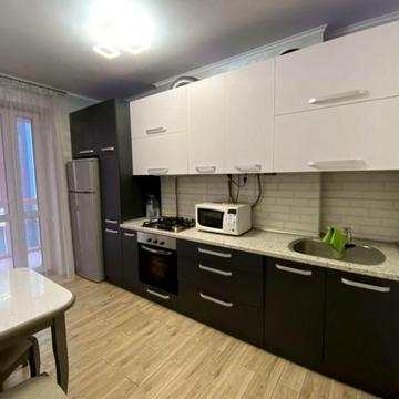 Оренда 2-кімнатної квартири, район Екватора