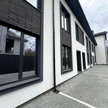 Газифікований таунхаус в Центрі Ірпеня , поруч з парком