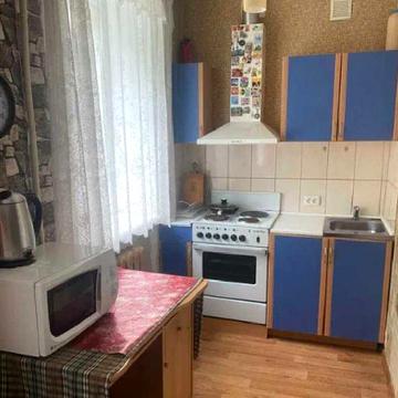 2 кім в ЦЕГЛІ середня поверховість НЕЗАЛЕЖНОСТІ (ТИТОВА) безнал (717824)