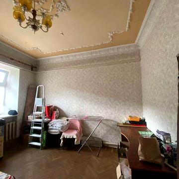 Продаж 6к Дім Івахненка Петра вулиця