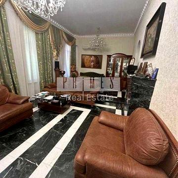 Оренда 3к квартири, вул. Рейтарська, 2, Центр, паркомісце