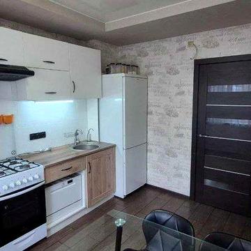 3к квартира на Бабурке, ул. Староднепровская, для семьи, пары. Первая сдача