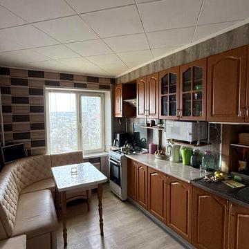 Продам велику 3 кімнатну квартиру