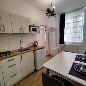 Оренда Центр ,Староєврейська, вікна в двір,ц.400 у.о