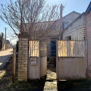 Фонтанка часть дома под ремонт-16000$