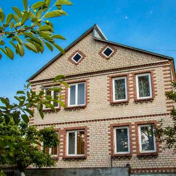 Продам будинок м. Кременець (перша лінія)