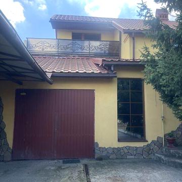 Продаж 5к Дім Головна вулиця