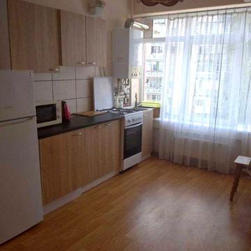 Продам 2 комн. квартиру в Лузановке ,новый дом.