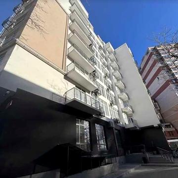 Двокімнатна квартира в зданому малоповерховому ЖК поруч з парком Перемоги. вул. Сегедська.