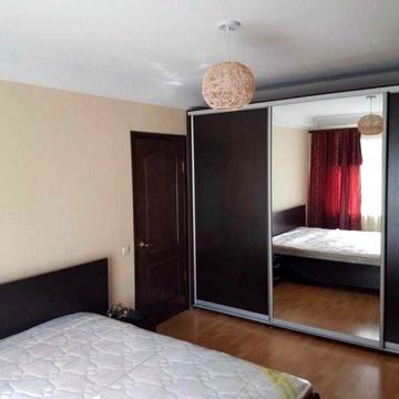 Продаж 2-кімнатноЇ квартири на Печерську біля Ботанічного саду