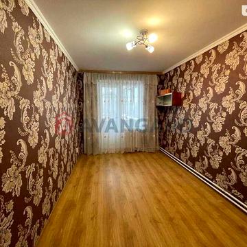 Продаєм простору квартиру для великої сімї на Поділлі