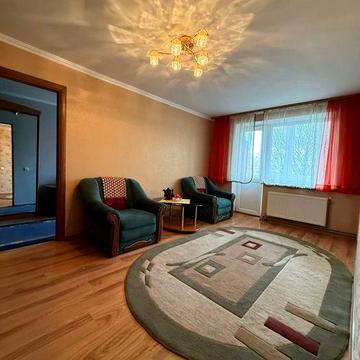 В центрі міста оренда 2-кімнатної вул.Костельна