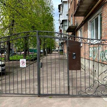 Цегляний будинок. Зручний 3-й поверх