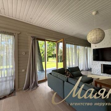 Аренда уютного дома 280м2 с видом на озеро в Конча-Заспе, Хутор Мриги, Обуховское направление