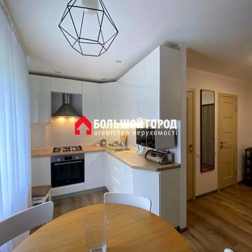 Чарівна вул., 117