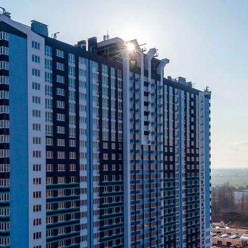 Продам большую квартиру 57 кв.м. в сданном и обжитом доме. Двухсторонняя планировка ЖК Скай сити